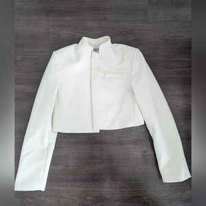 Elegant White Cropped Jacket
